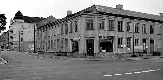 Korsningen Brunnsgatan/Kapellgatan 1975