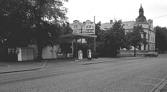 Bensinmacken vid Västra Torget 1975
