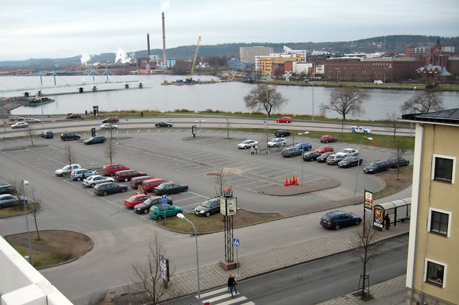 Från parkeringshuset Smedjan 2005